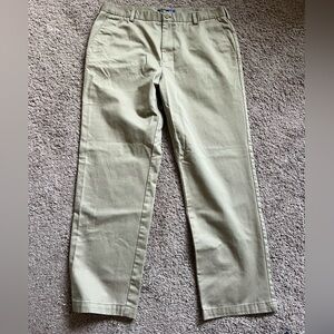 Men’s khakis pants. Izod American Chino 38 x 32 Straight